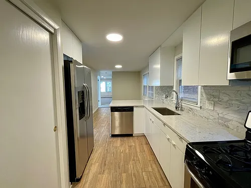 5647 W Lawrence Ave #1 Photo 1
