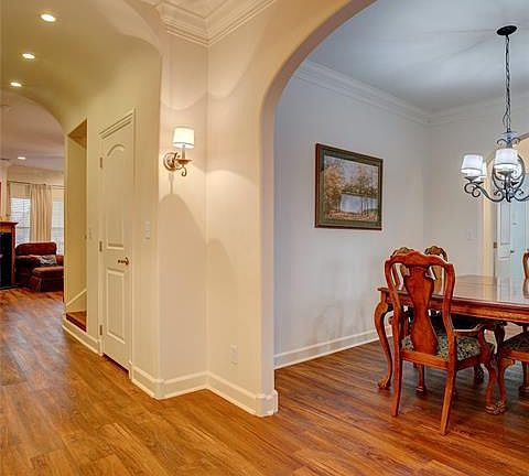 4th image of 15394 Lakewood Ct