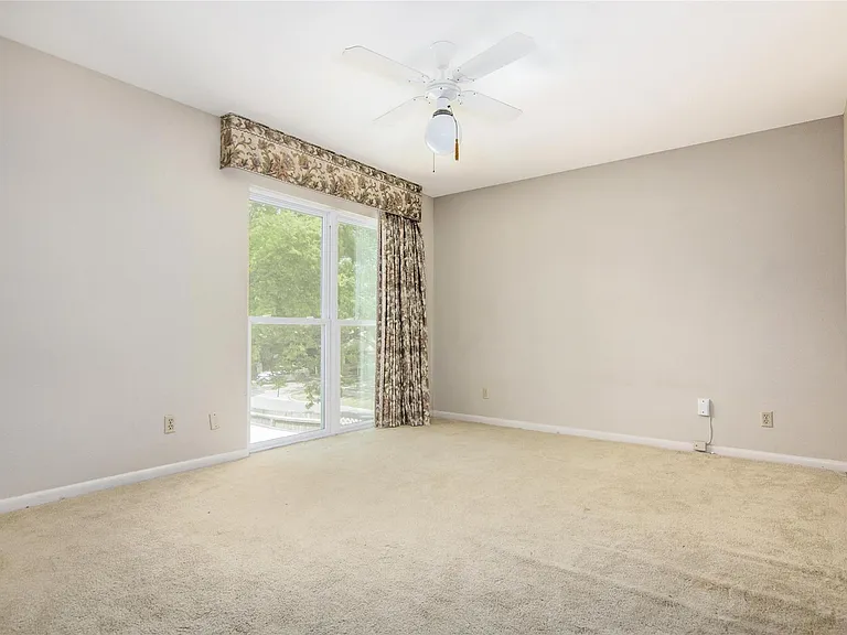 4800 Palmetto St — Photo 16