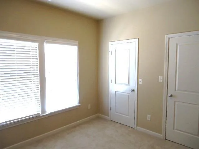 1315 Inverness Cove Dr — Photo 15