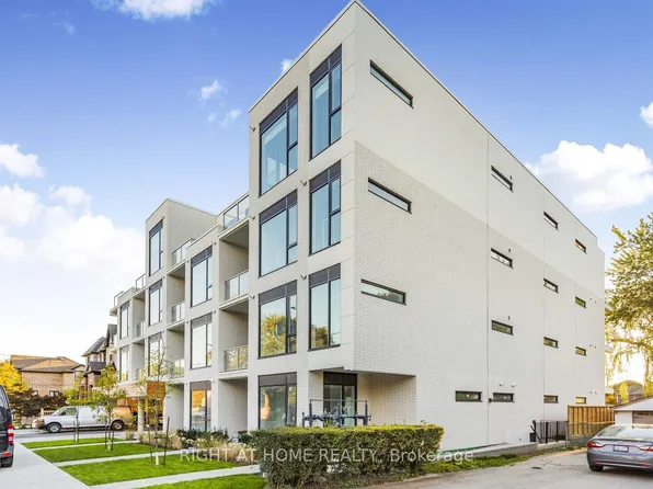 722 Marlee Ave #406, Toronto, ON M6B 3J7