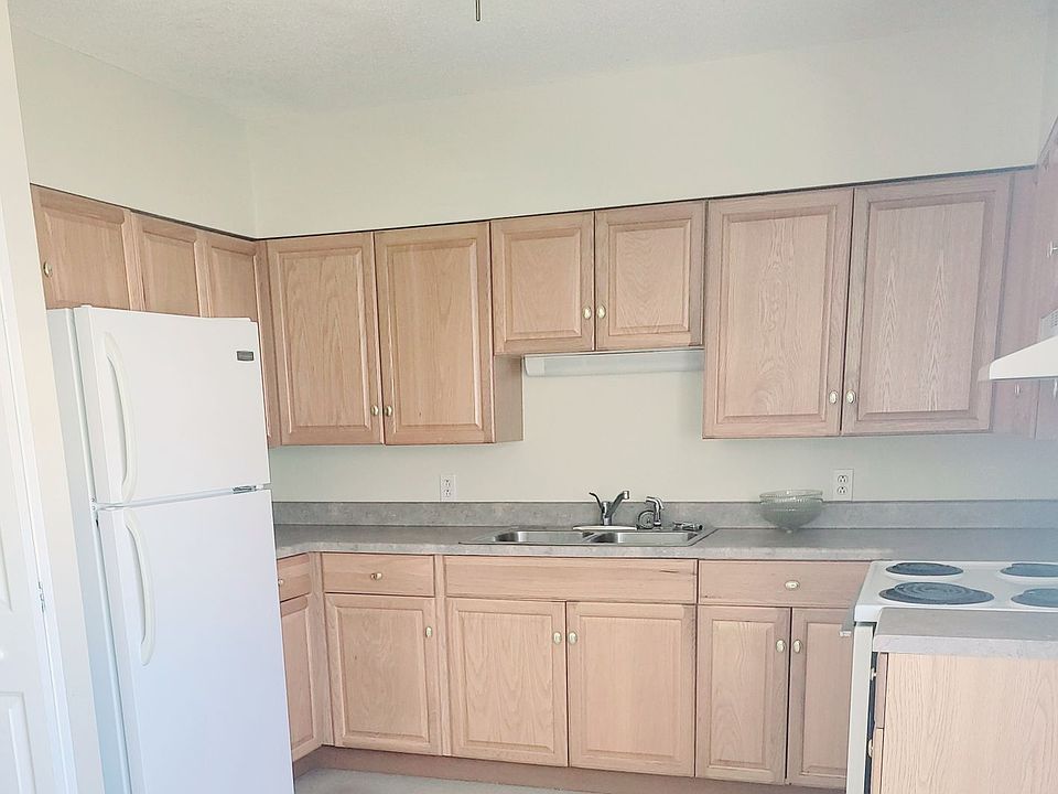 1st image of 800 Broyles Ave #1-D