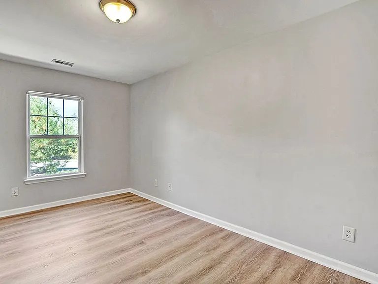 11701 Coppergate Dr #103 — Photo 9