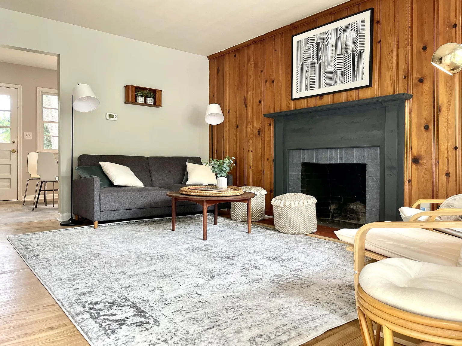 3 bed, 1000 sqft, $2,295 — Photo 2