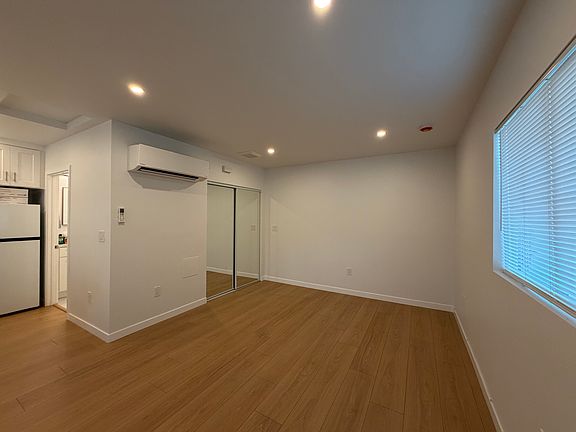 4th image of 6226 Hungerford St #6228