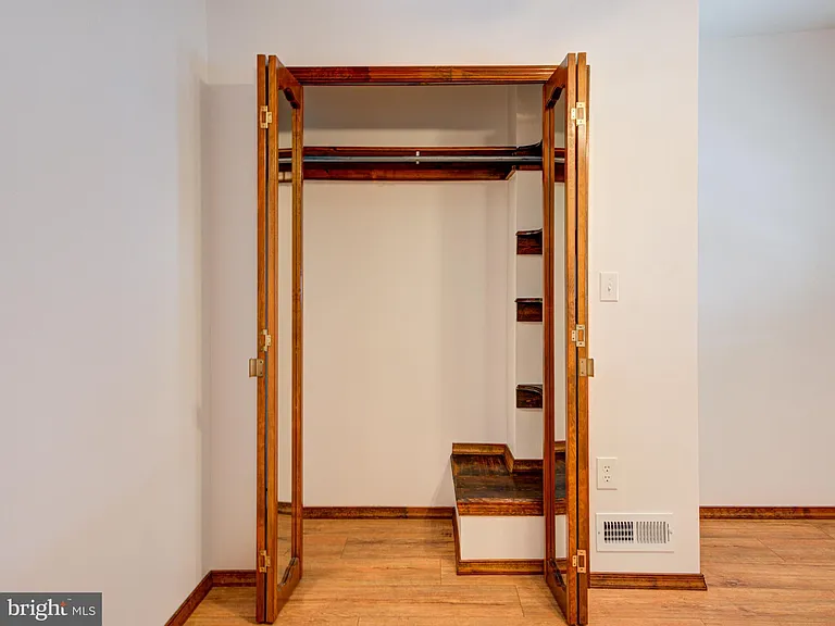 2250 Ritter St — Photo 14