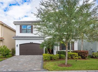 8061 Rainforest Jasper Ln, Delray Beach, FL 33446