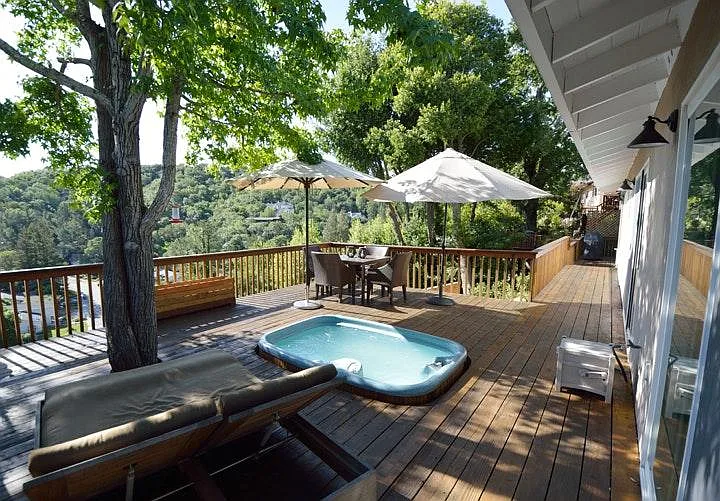 Deck and hot tub
