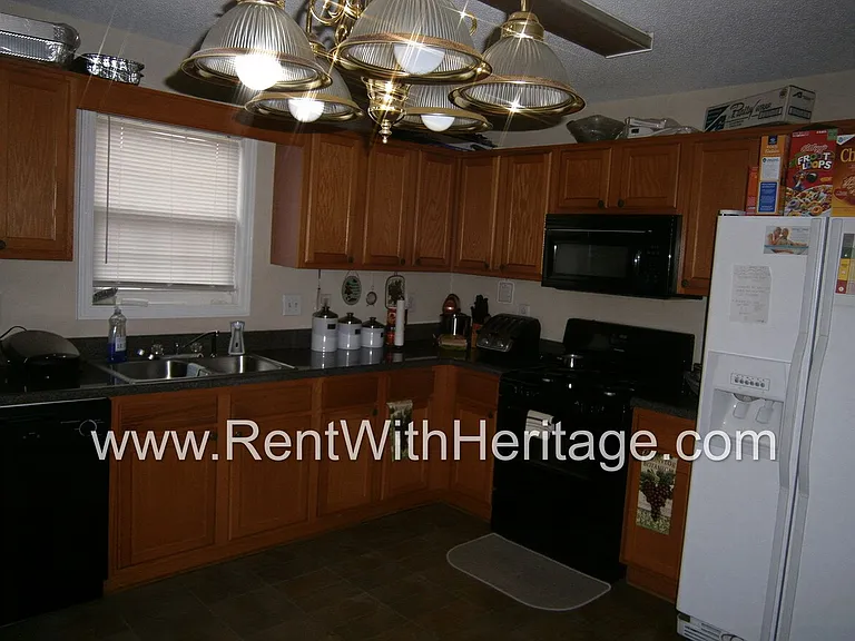 7234 Brittany Way — Photo 8