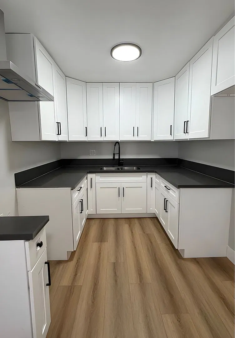 617 W. 75th St. — Photo 2