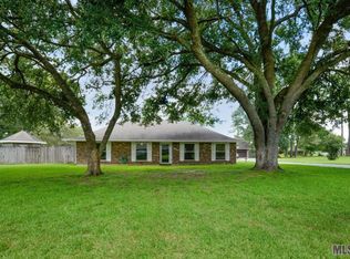 40462 Myrtle St, Prairieville, LA 70769