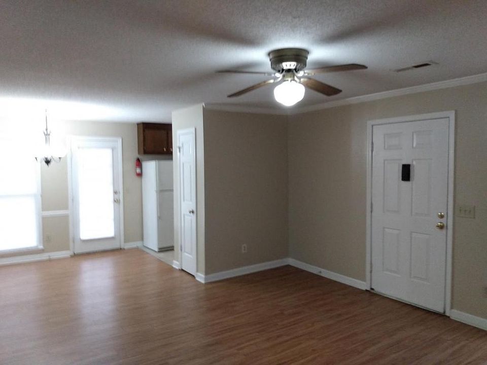 1st image of 4502 Bonnell Dr NW APT B
