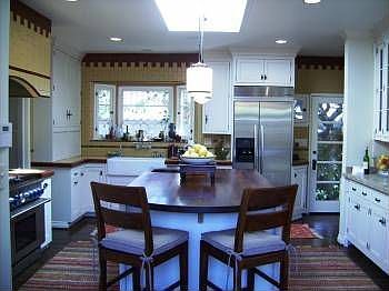 2nd image of 1016 Alvira St