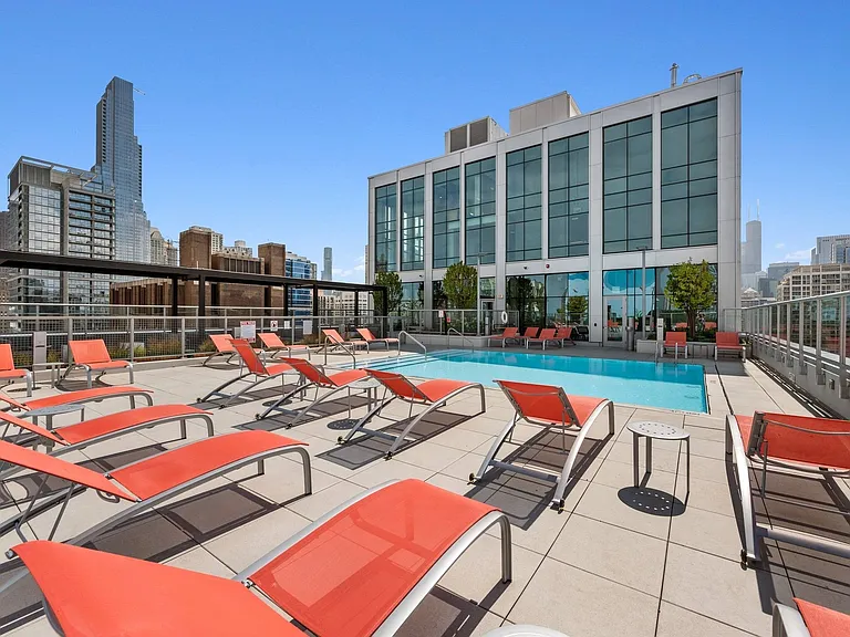 808_amenity_pool (2)
