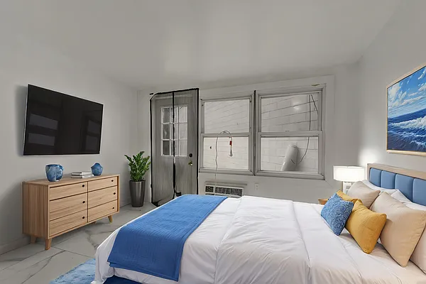 Rented by Compass | media 4