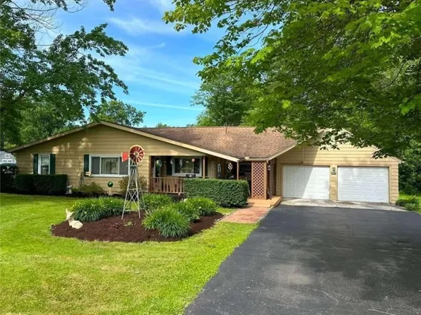 829 State Route 534 NW, Newton Falls, OH 44444