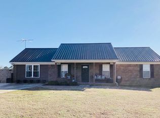 15874 Quinn Rd, Athens, AL 35611