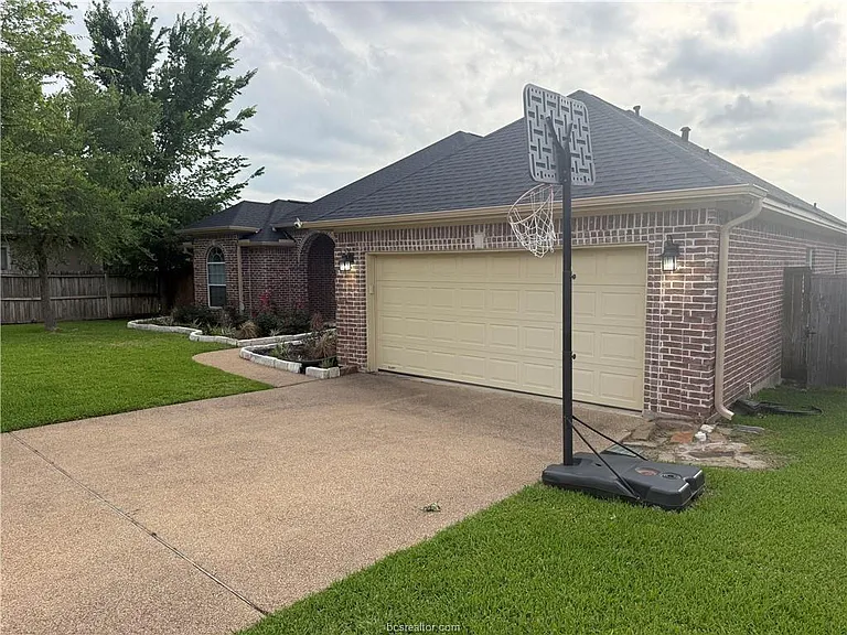 4414 Woodland Ridge Dr — Photo 6