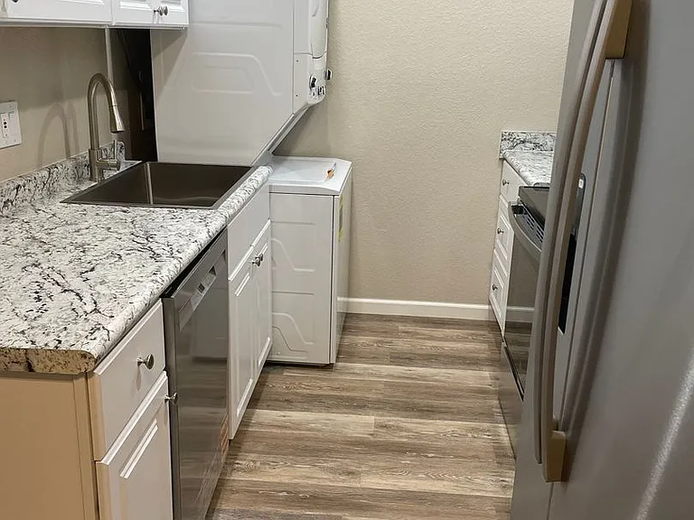 Canyon Club Apartments — Photo 56