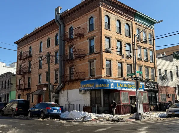 2-97 Saint Nicholas Avenue image 1 of 14