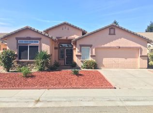 8458 Mountain Bell Dr, Elk Grove, CA 95624