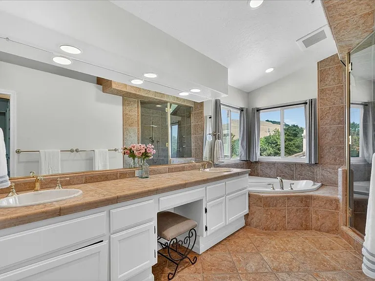 20452 Franciscan Way — Photo 30
