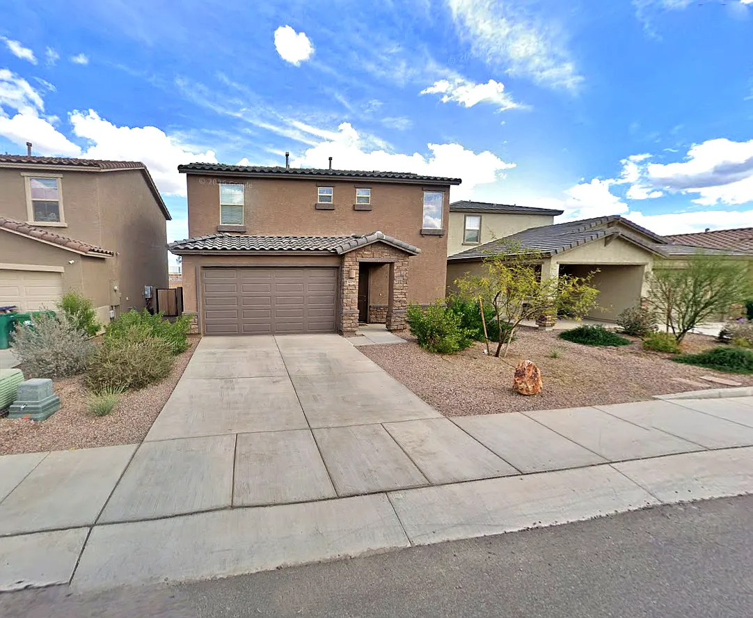 4 bed, 2.5 bath, 1865 sqft, $2,100 — Photo 1