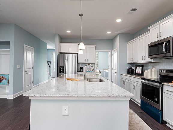 6th image of this home