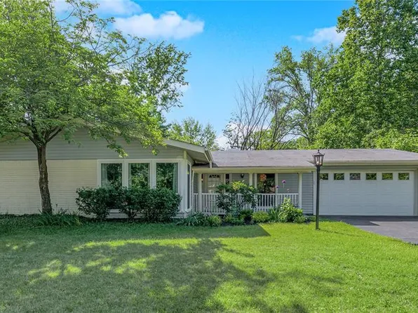 1647 Pepperwood Dr, Saint Louis, MO 63146