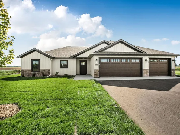 833 3rd Avenue Ct SW, Rice, MN 56367