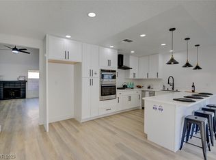 4840 Summerhill Rd, Las Vegas, NV 89121