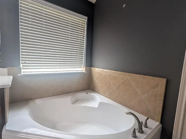 14915 Bronze Finch Dr — Photo 17