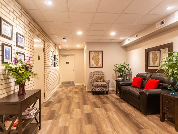 Newly renovated lobby!