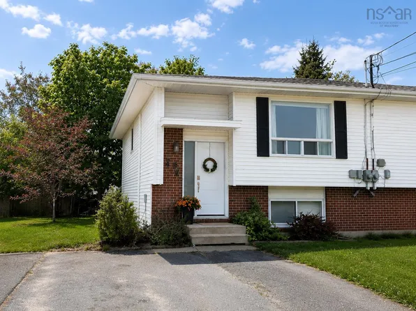 30 Merrimac Dr, Halifax, NS B2W 4P8