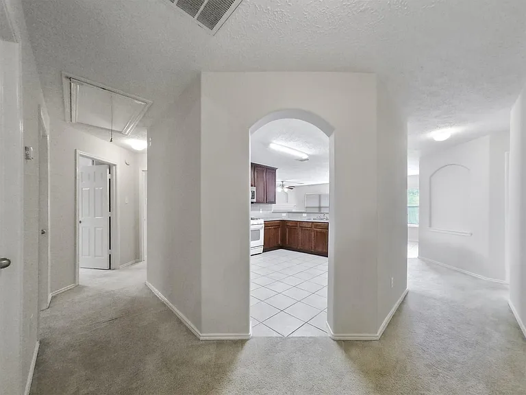427 Northvalley Dr — Photo 8