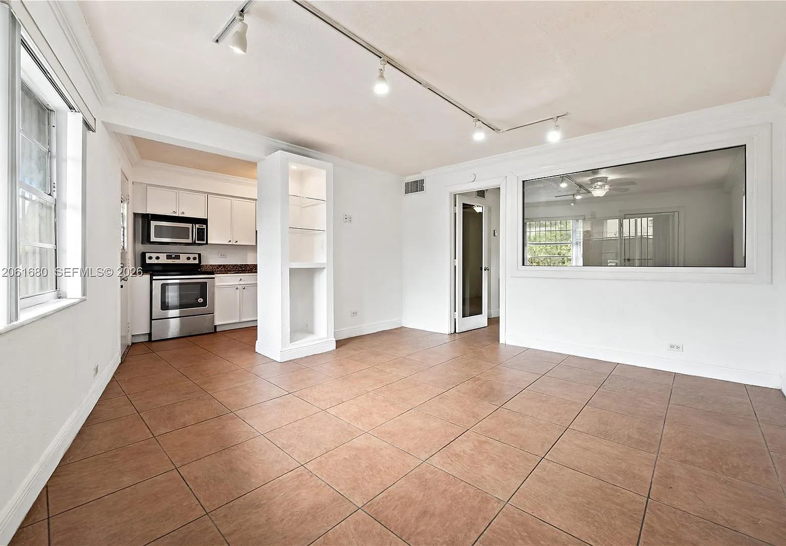 1610 River Place Condo — Photo 3