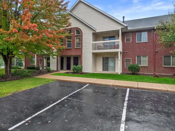 1976 Parknoll LANE, Port Washington, WI 53074