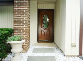 18925 Lindenhouse Rd, Gaithersburg, MD 20879