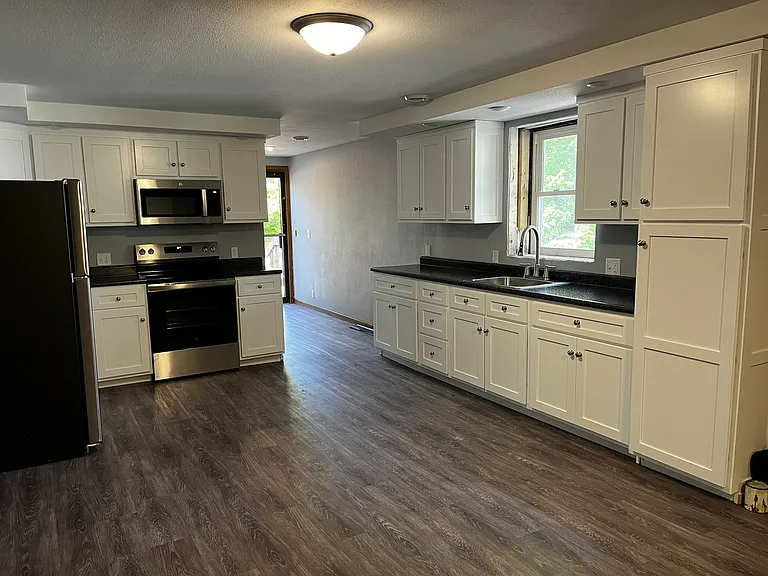 617 E Main St #1 — Photo 1