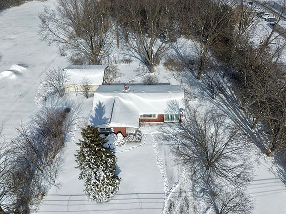 3rd image of 8343 W Pahs Rd