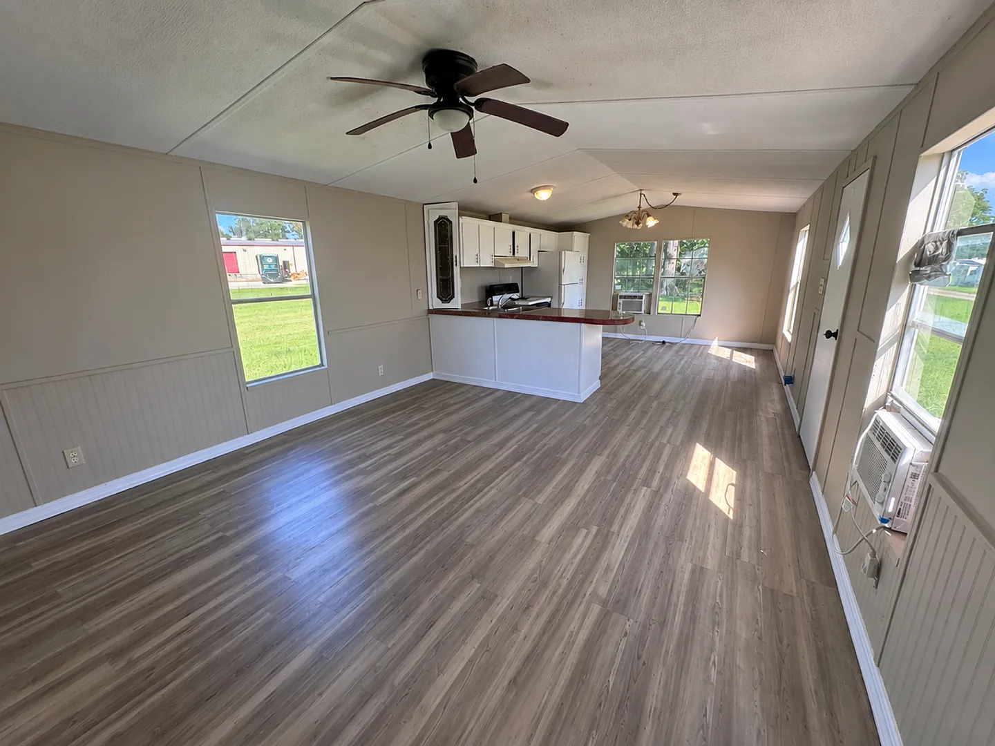 Affordable living in Tallassee, convenient to I-85 and plenty of industry — Photo 3