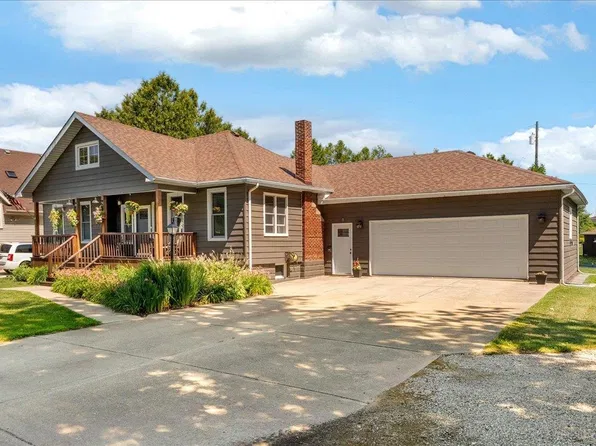 294 Recor Rd, East China, MI 48054