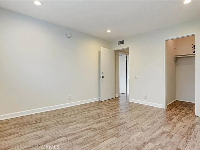 4637 Willis Ave #110 — Photo 23
