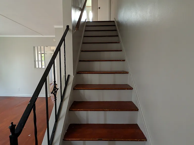 619 Berkeley Rd #1 — Photo 8