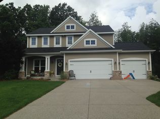 3660 Little Hampton Ct NE, Grand Rapids, MI 49546