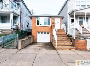 432 Barclay St, Perth Amboy, NJ 08861