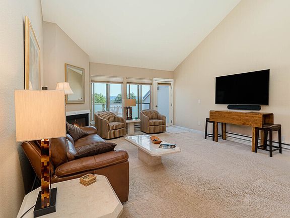 5th image of 5829 NE 75th St #444