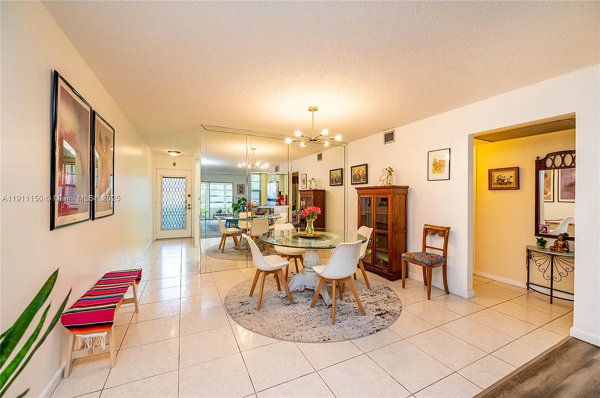 Building Photo - 2101 Lucaya Bnd #C1