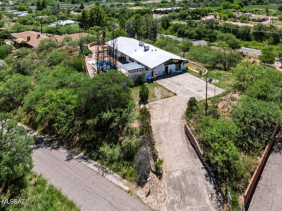 3rd image of 1141 W La Quinta Canada