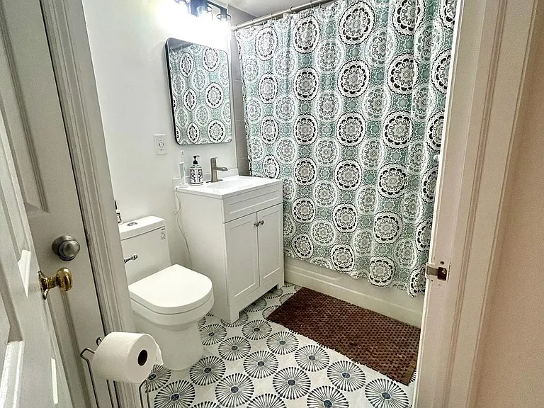 1115 Willow Ave #6 — Photo 5